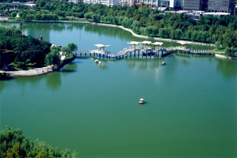 逾九成地表水水源地水質(zhì)達(dá)標(biāo) 環(huán)保部“亮劍”新建污企